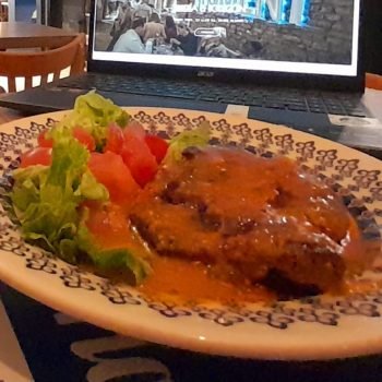 Lomo a la Vasca Don Tomas almuerzos y cenas en Bahia Blanca