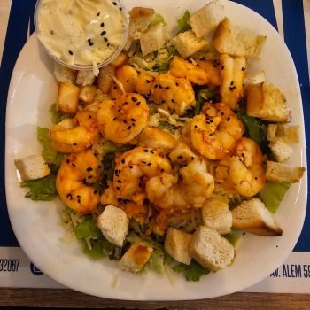 ensalada cesar con gambas